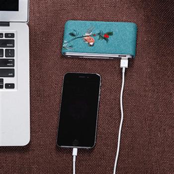 中國手工刺繡移動電源充電寶便攜特色禮品送老外男女創(chuàng)意民族風母親節(jié)禮物 湘繡款