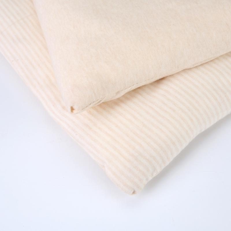彩棉準(zhǔn)博士被 A類(lèi)彩棉表布 桑蠶絲長(zhǎng)絲 150cm*210cm 絲重0.3kg 總重1.2kg  180cm*220cm 絲重0.3kg 總重1.4kg