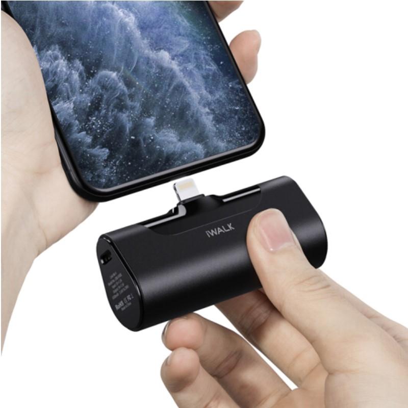 愛沃可 (iWALK ) 蘋果迷你便攜充電寶 直插可愛移動(dòng)電源 黑色 適用iPhone 8/X/XR/11手機(jī) 