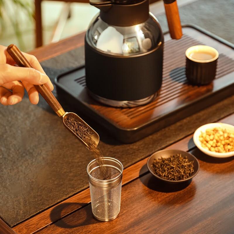 燜大師時光印記鉑金套裝SG1850T燜茶杯壺商務(wù)套裝機(jī)械溫顯燜泡壺隨行杯 