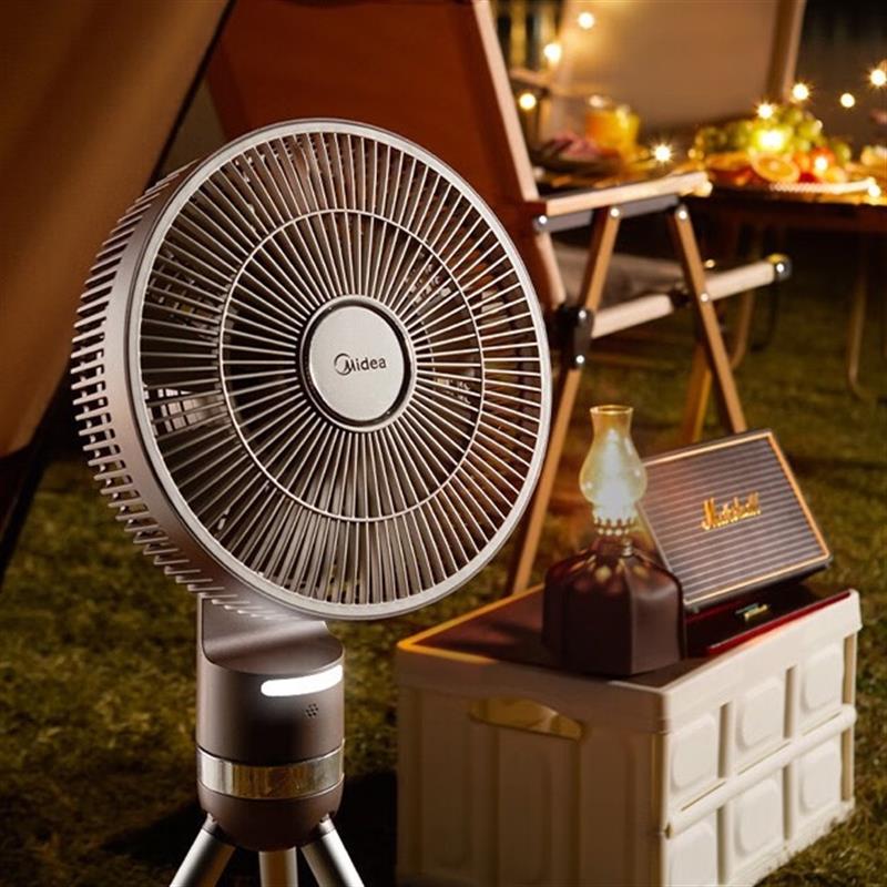 美的（Midea）戶外風(fēng)扇無(wú)線充電落地扇折疊收納直流變頻臺(tái)式桌面小風(fēng)扇家用電風(fēng)扇磁吸遙控便攜輕音節(jié)能搖頭電扇